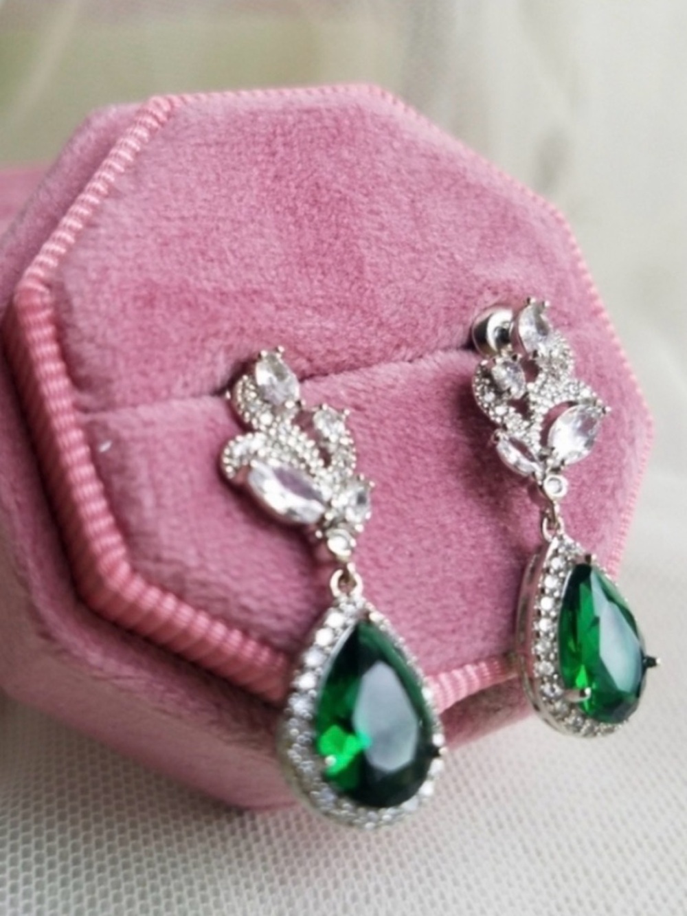 Swarovski Elements 925 Silver Emerald Green Filigree Teardrop Earrings NEW